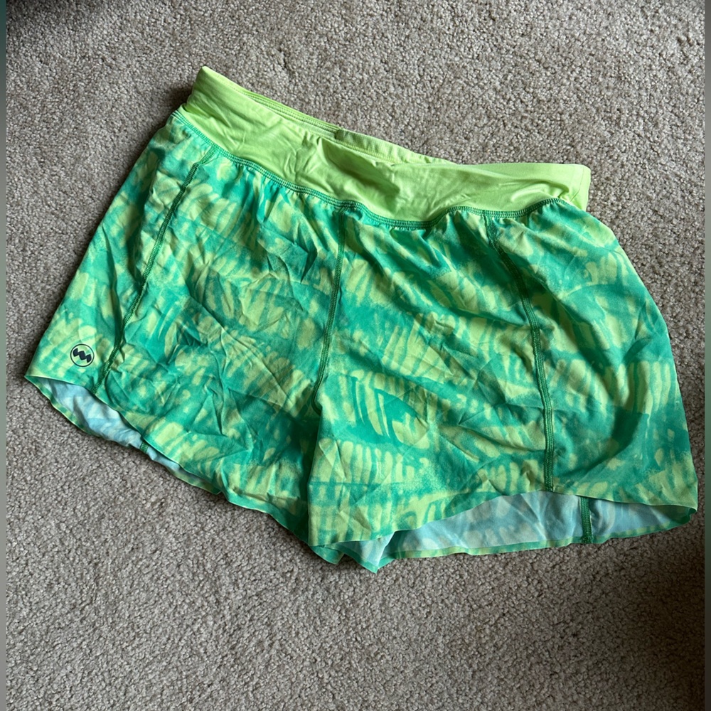 Janji 4” Cadence shorts women’s small